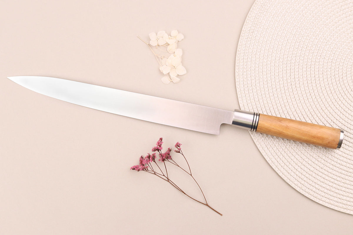 Couteau yanagiba Wusaki Olive 7Cr manche en olivier 30cm + saya