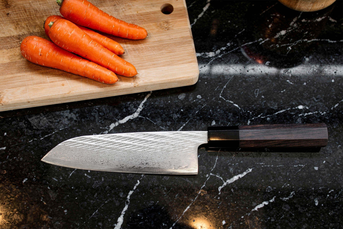 Couteau santoku japonais artisanal 16,5cm Kuronawa G3 damas