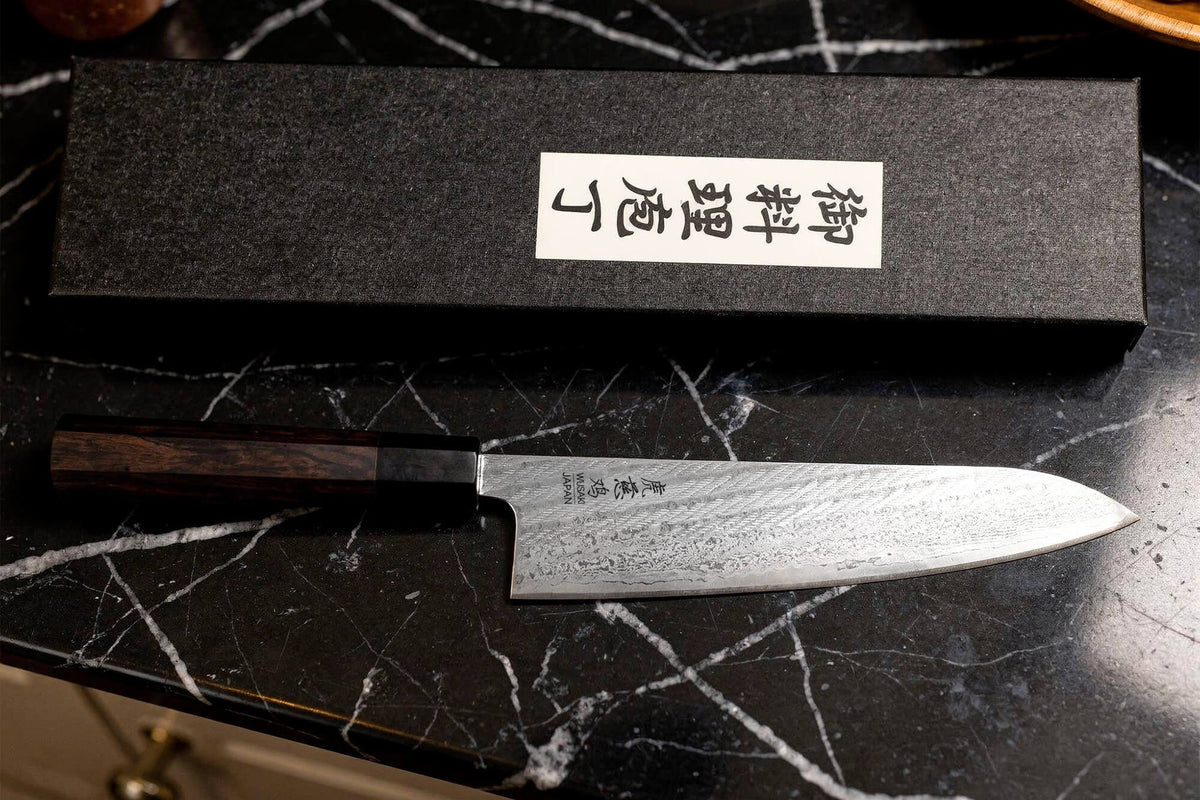 Handcrafted Japanese Chef's Knife 21cm Kuronawa G3 Damascus