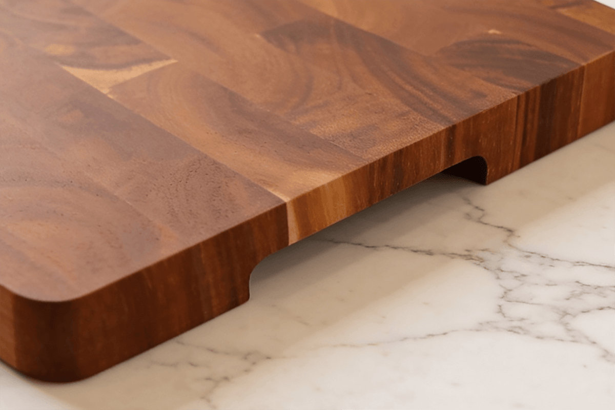Cutting Board with 4 Feet and Recessed Handles 40x28.5cm Acacia Checkerboard