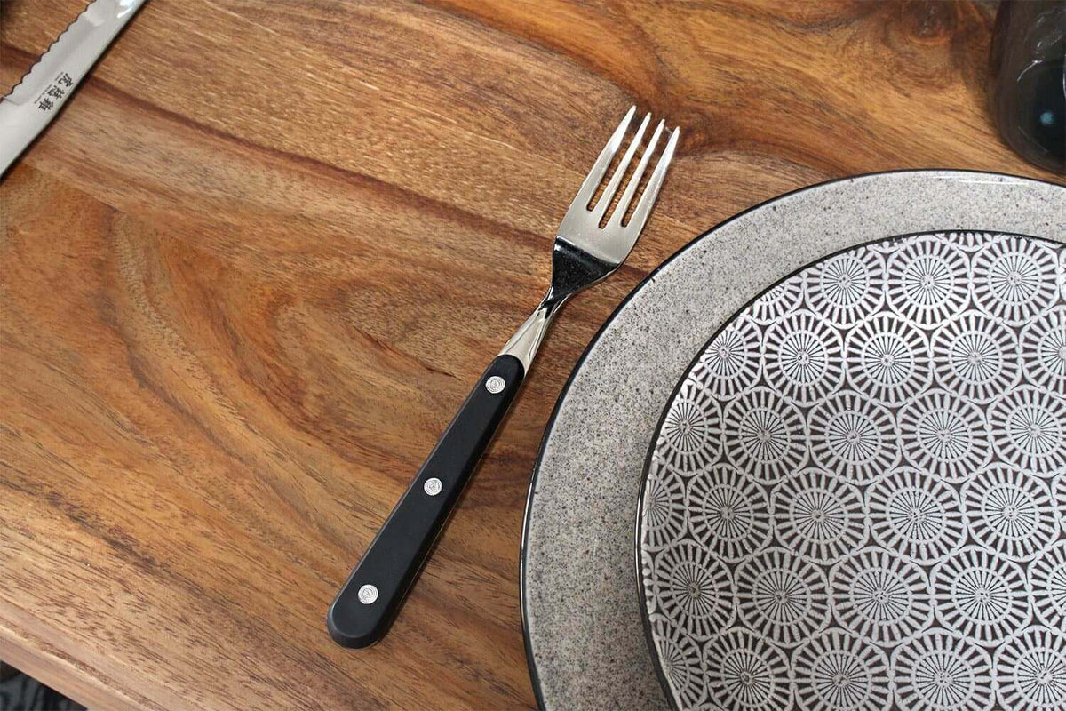 Wusaki Japan 4-Piece Cutlery Set - 2 Steak Knives + 2 Forks