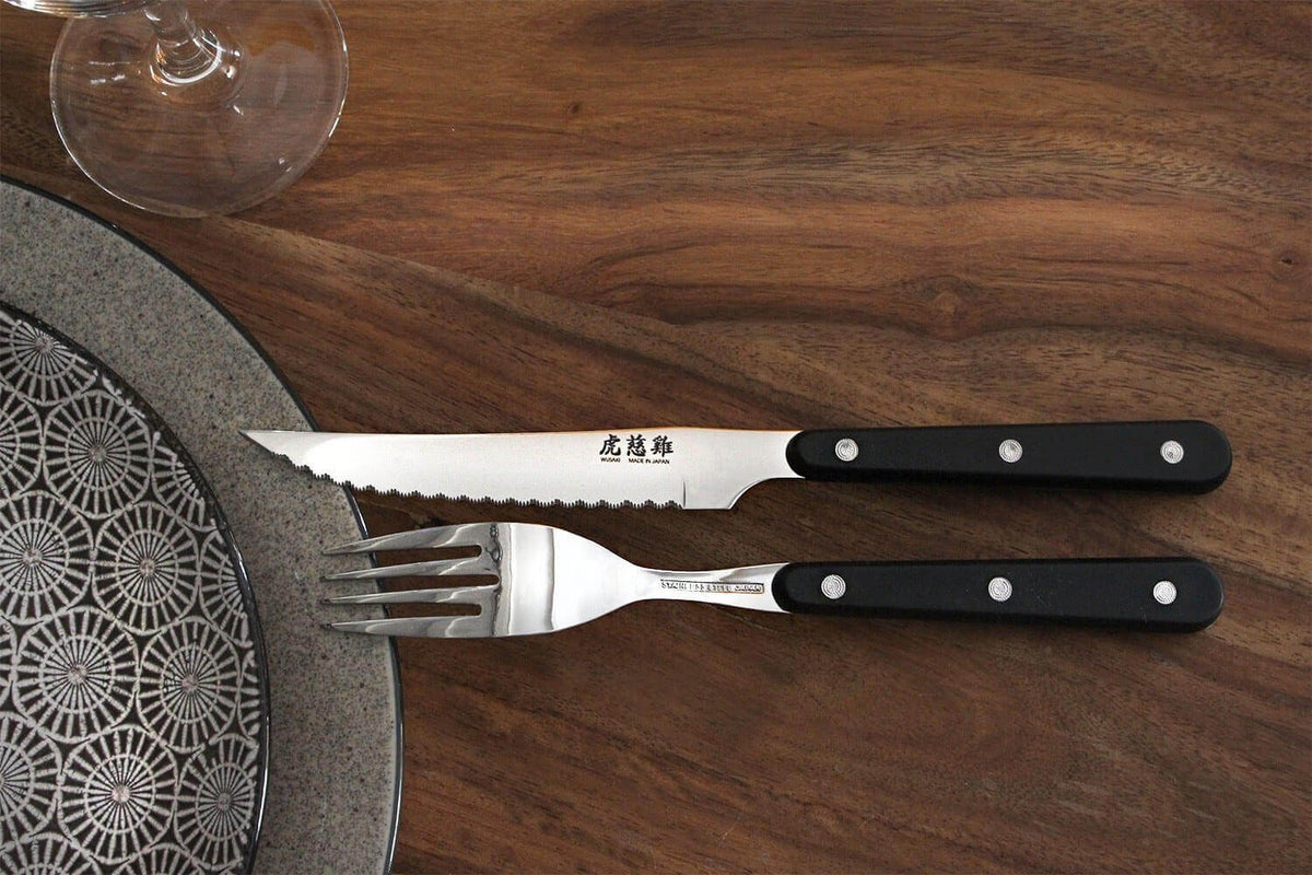 Wusaki Japan 4-Piece Cutlery Set - 2 Steak Knives + 2 Forks