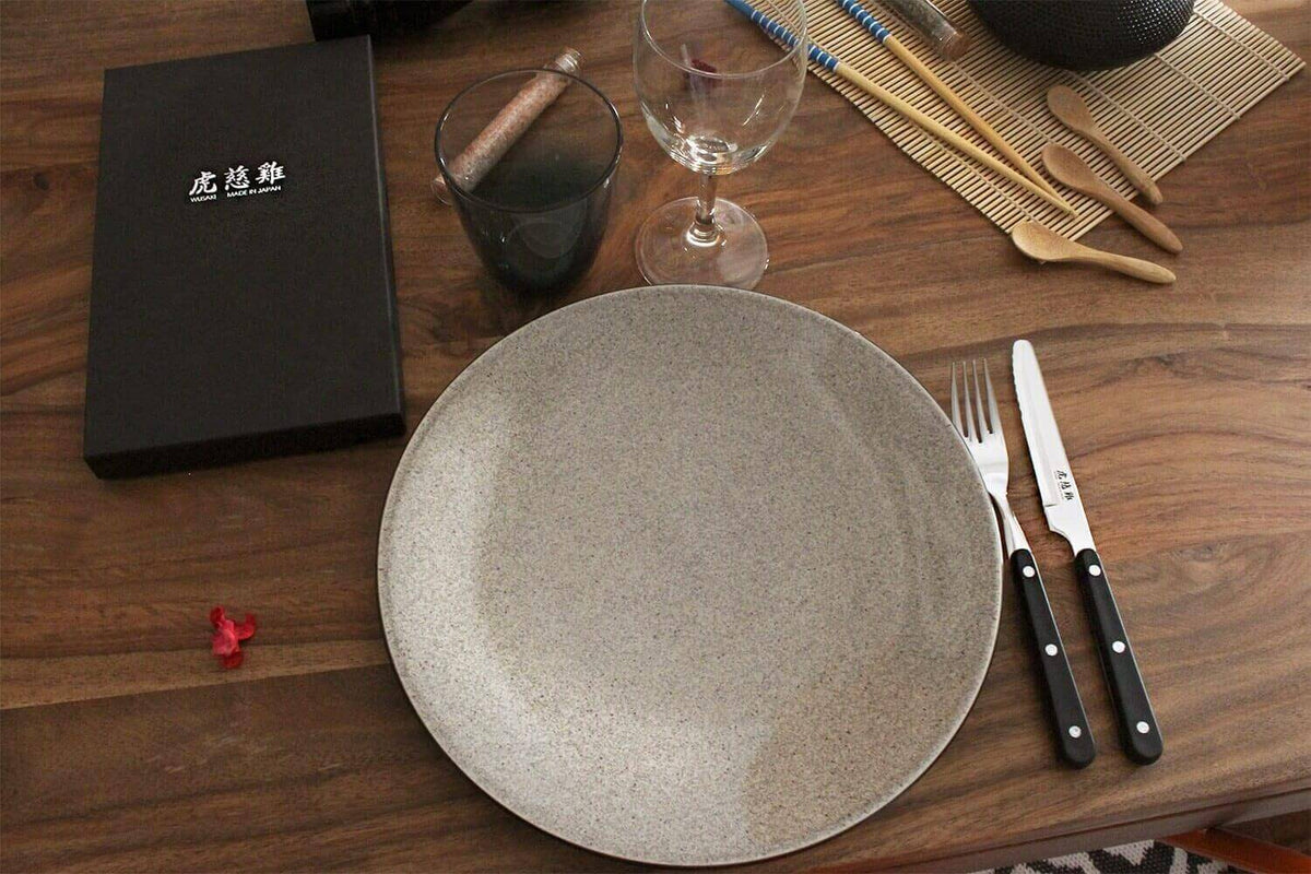 Wusaki Japan 4-Piece Cutlery Set - 2 Round-Tip Steak Knives + 2 Forks