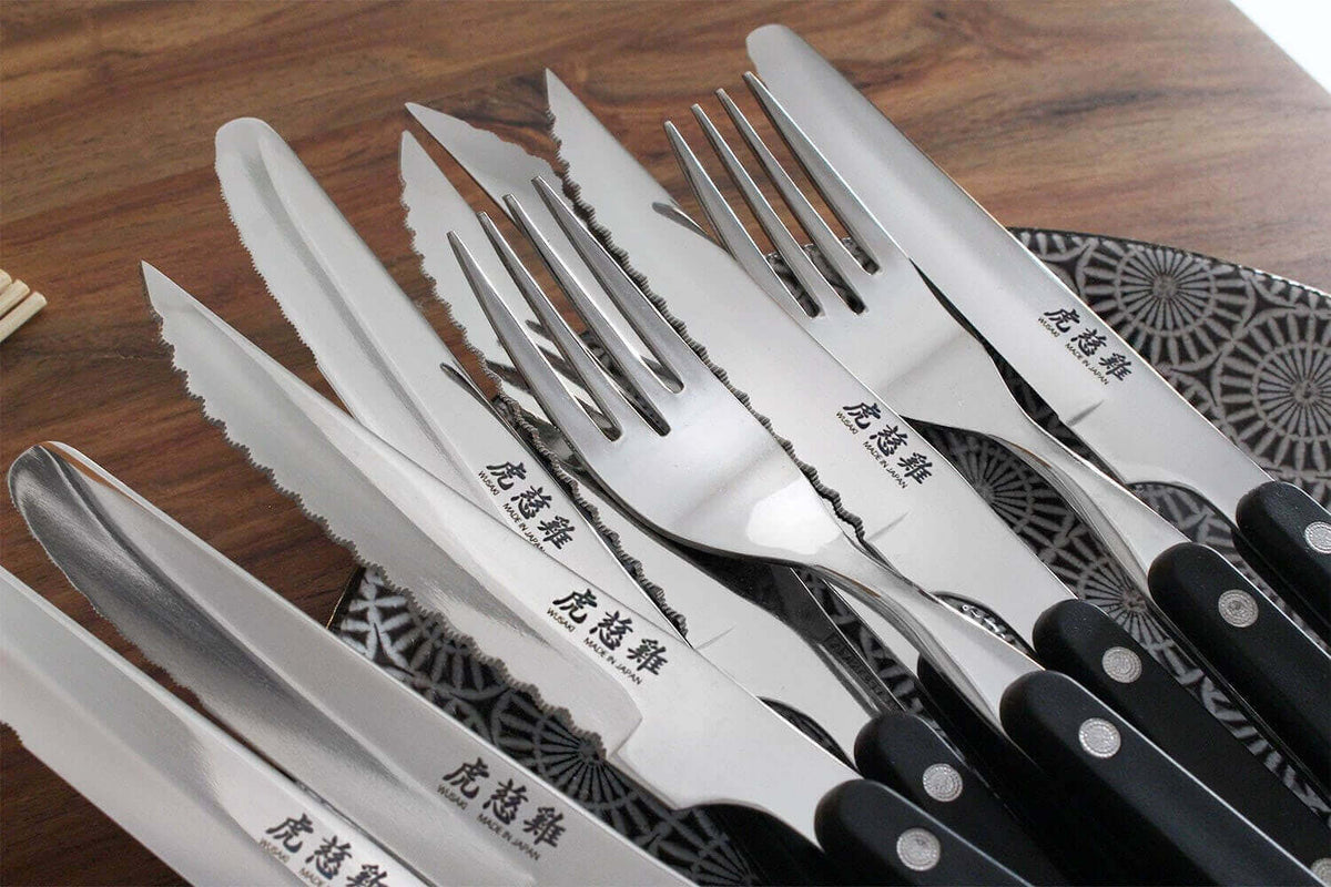 Wusaki Japan 4-Piece Cutlery Set - 2 Round-Tip Steak Knives + 2 Forks