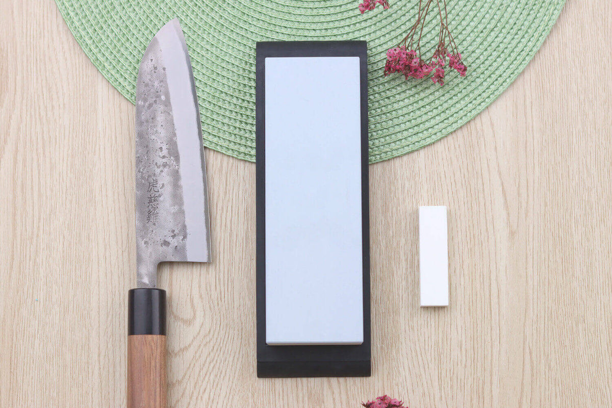Wusaki Suehiro Japanese Whetstone Double Grit 240/1000 + Base