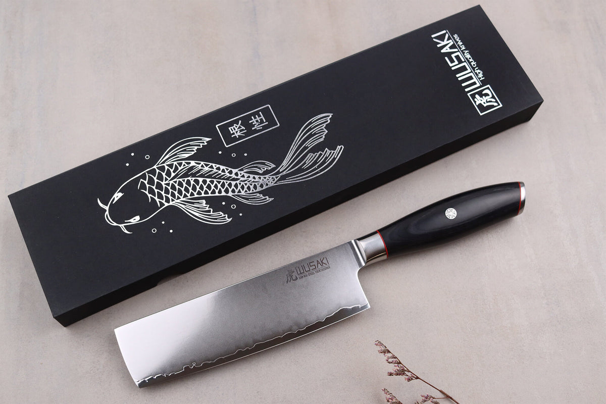 Couteau nakiri Wusaki Fujiko Black 10CR lame San Mai 17cm